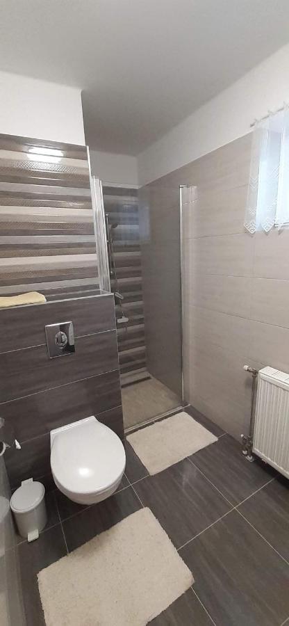 Hajnalka Vendeghaz Hotel Buk Luaran gambar
