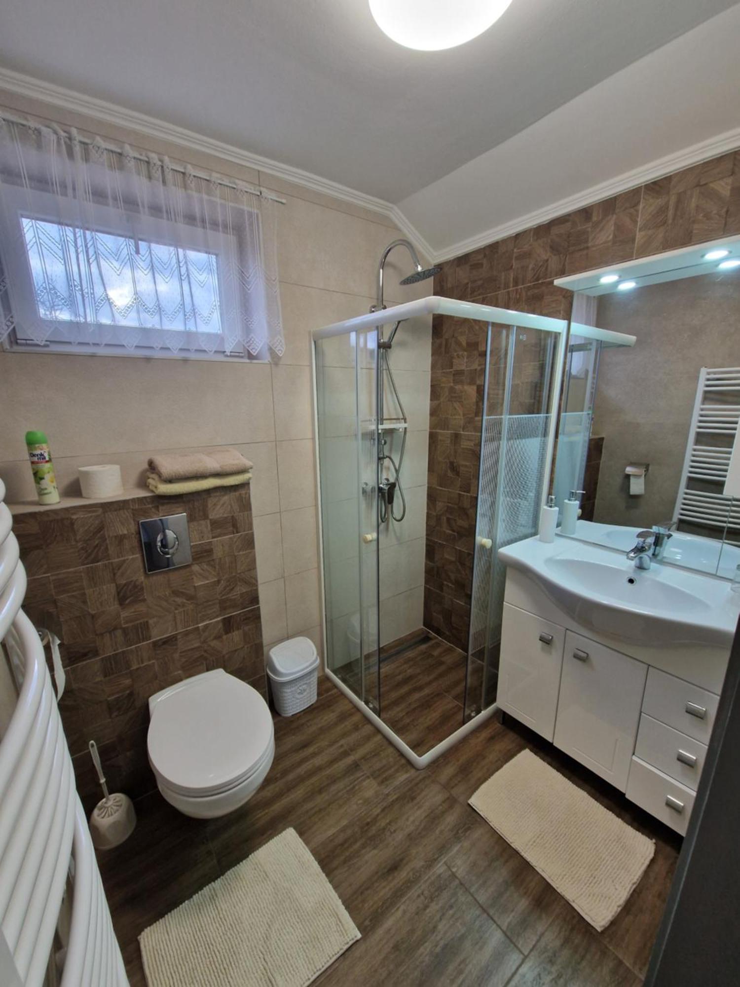 Hajnalka Vendeghaz Hotel Buk Luaran gambar