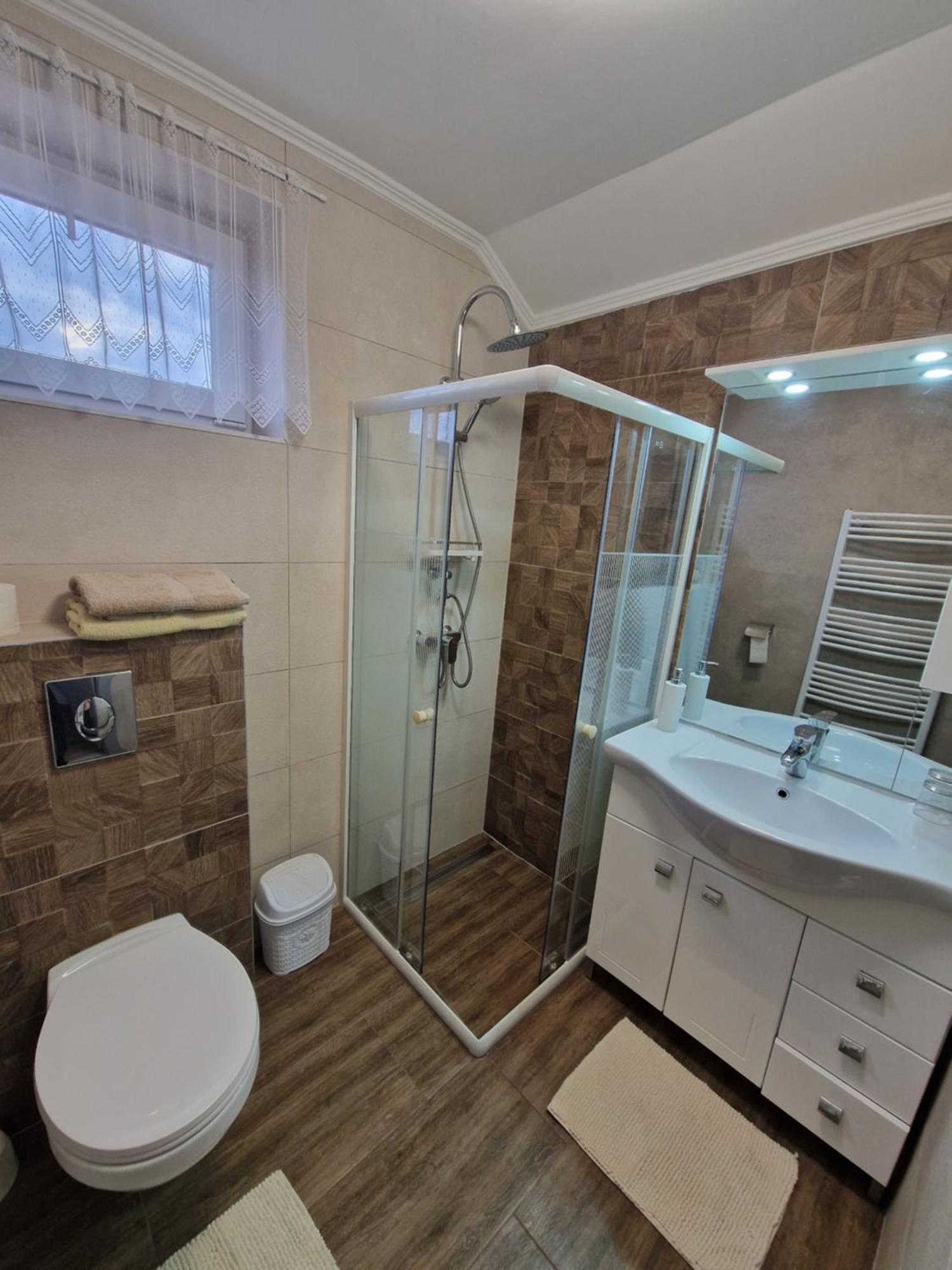 Hajnalka Vendeghaz Hotel Buk Luaran gambar