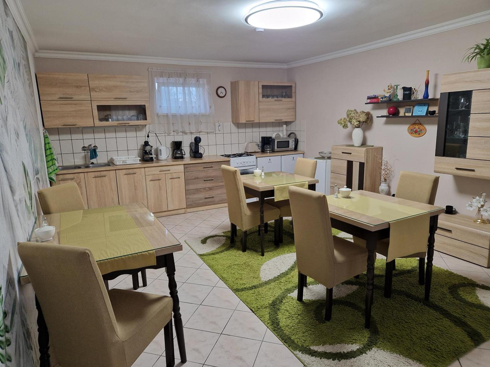 Hajnalka Vendeghaz Hotel Buk Luaran gambar