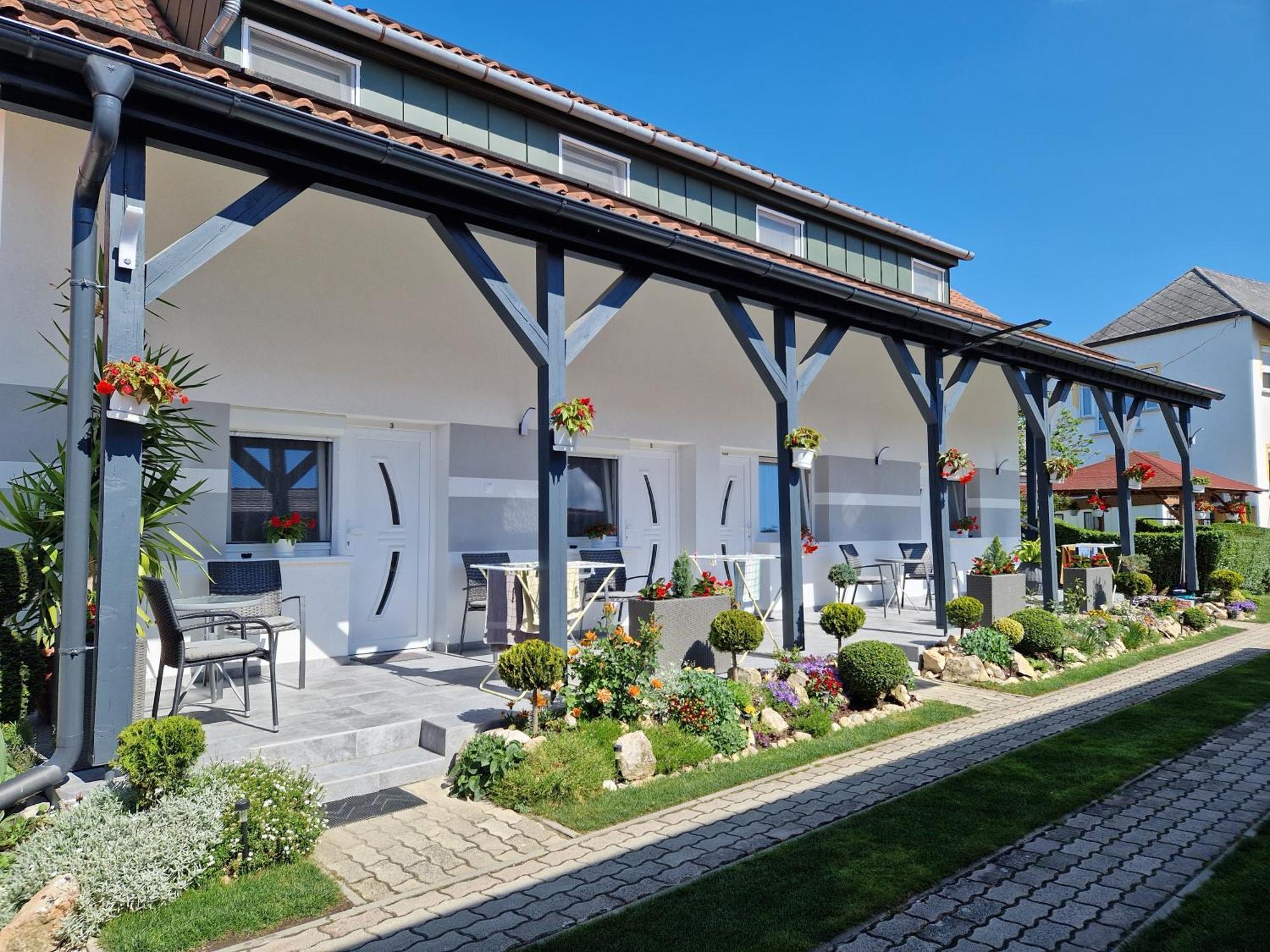 Hajnalka Vendeghaz Hotel Buk Luaran gambar